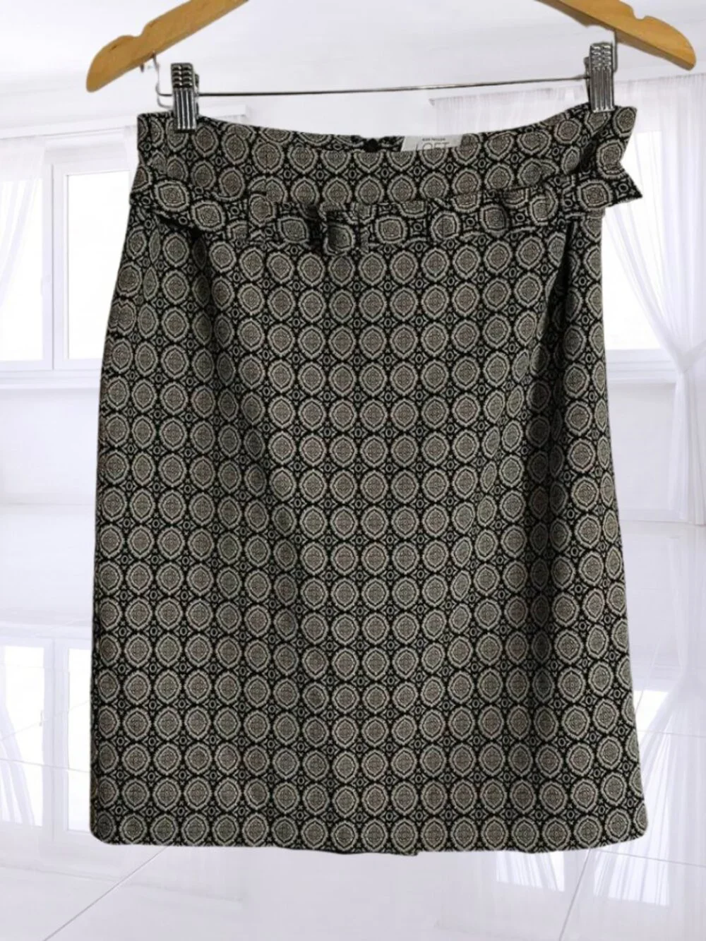 Ann Taylor Loft Belted Geometric Print Knee Length Pencil Skirt Size 8